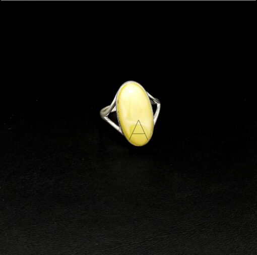 Ασημένιο δαχτυλίδι με βασιλικό κεχριμπάρι BA0090