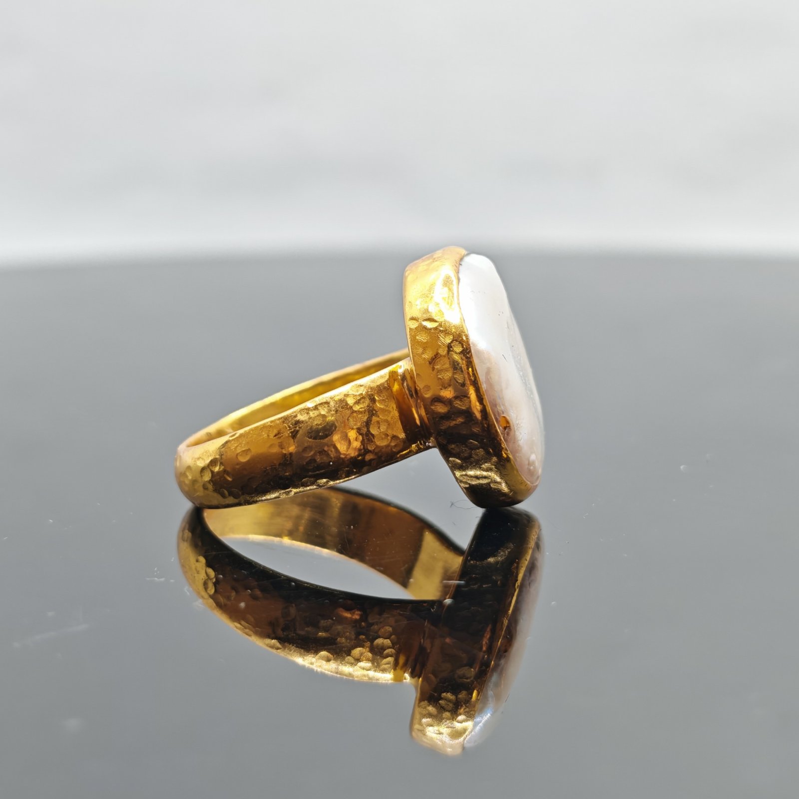 BA0140 129€ γ