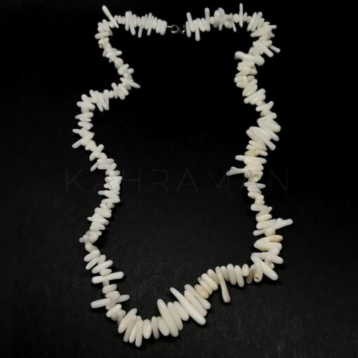 Χειροποίητο κολιέ από λευκό κοράλλι BC0178