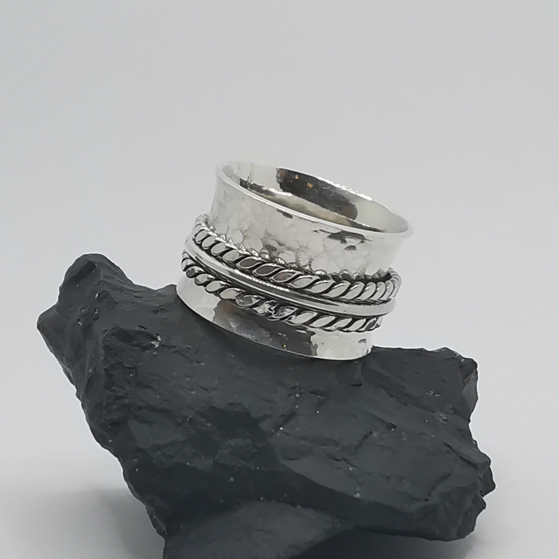 Handmade Spinner Ring BA0296